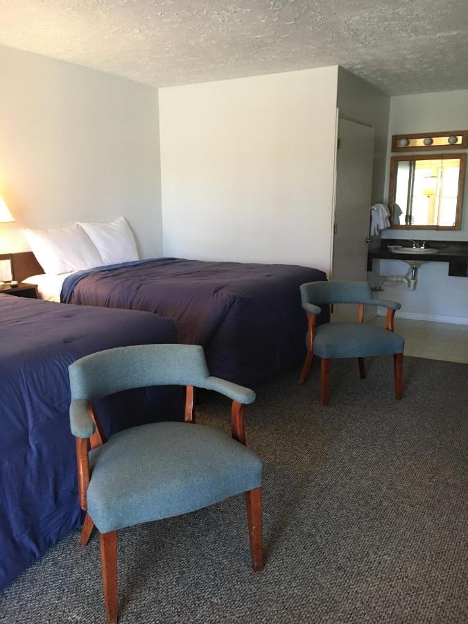 Tanglewood Motel And Log Cabinsマギー・バレー エクステリア 写真