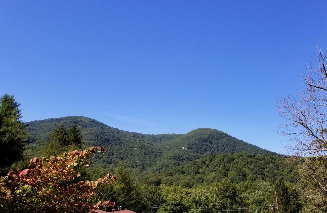 Tanglewood Motel And Log Cabinsマギー・バレー エクステリア 写真