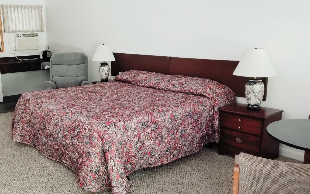 Tanglewood Motel And Log Cabinsマギー・バレー エクステリア 写真