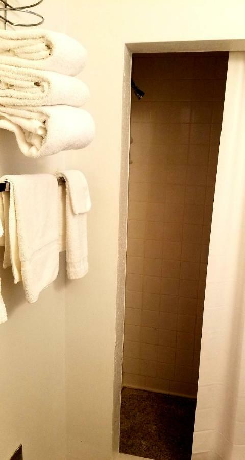 Tanglewood Motel And Log Cabinsマギー・バレー エクステリア 写真