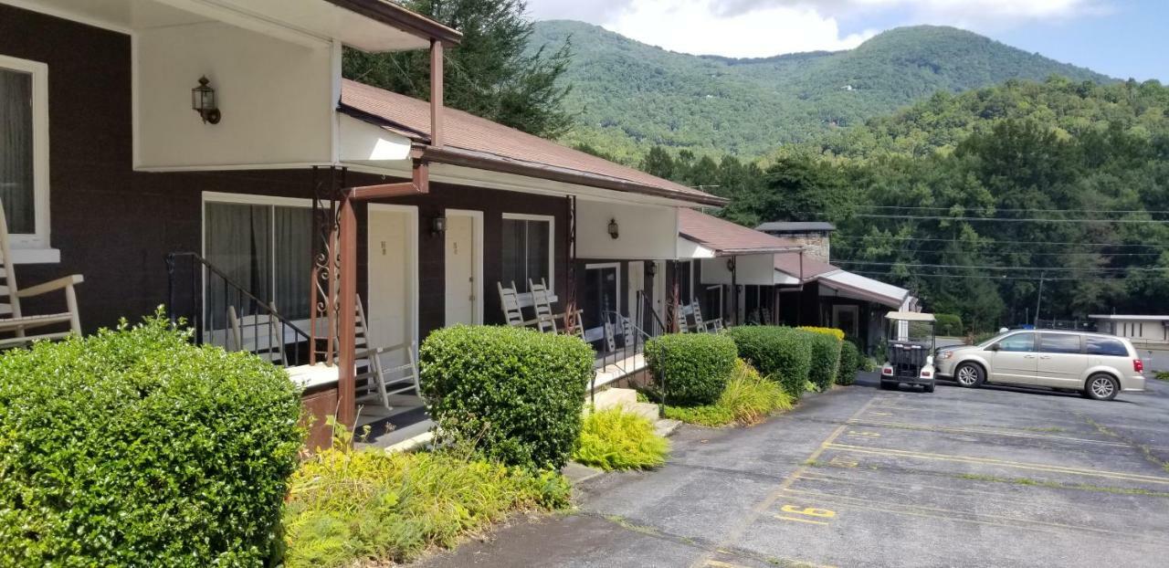 Tanglewood Motel And Log Cabinsマギー・バレー エクステリア 写真